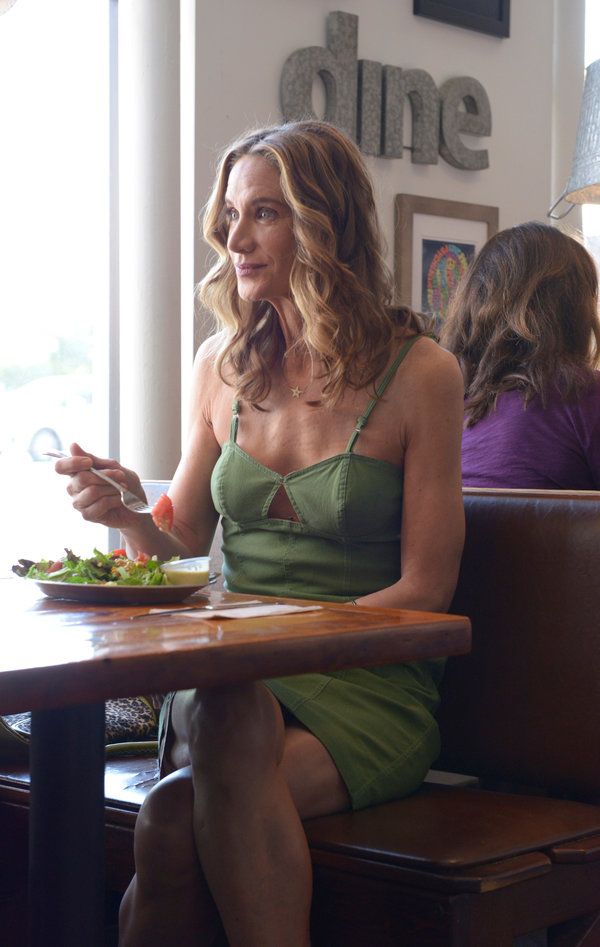 Kelly Lynch i Audience Network-dramaet Mr. Mercedes.