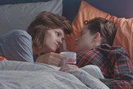 Cameron Esposito, stânga, și Rhea Butcher în Take My Wife.