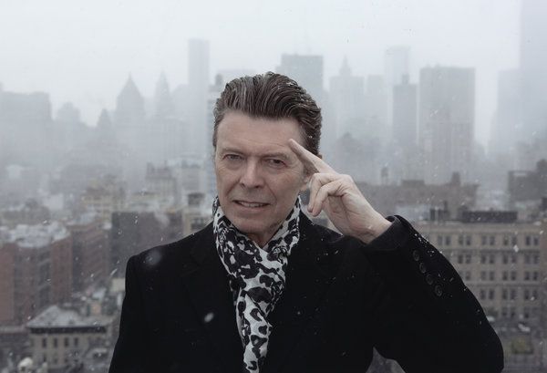 David Bowie, David Bowie: The Last Five Years filminden bir sahnede.