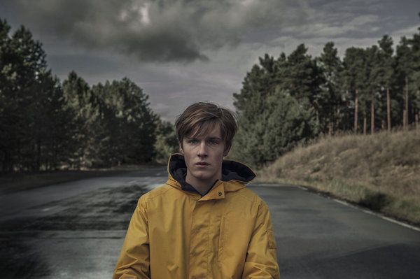 독일어 Netflix 시리즈 Dark의 Louis Hofmann.