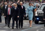 Barron Trump spacerujący w piątek na paradzie inauguracyjnej. Będzie pierwszym młodym synem prezydenta od czasu Johna F. Kennedy
