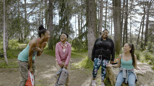 De gauche à droite, Gabrielle Dennis, Quinta Brunson, Ashley Nicole Black et Robin Thede dans A Black Lady Sketch Show.