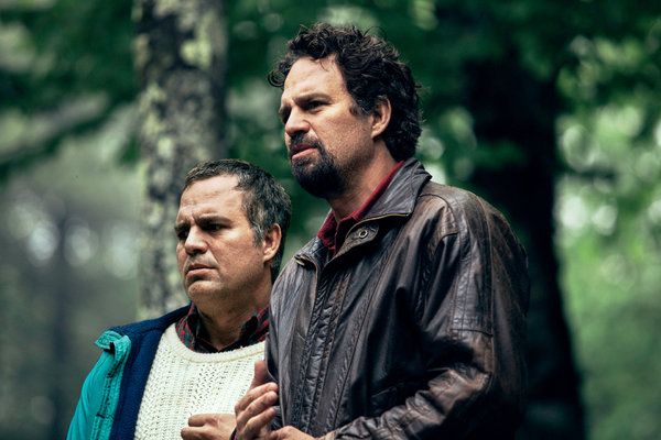 I HBO-serien I Know This Much Is True spelar Mark Ruffalo båda tvillingbröderna Thomas, vänster, och Dominick Birdsey.