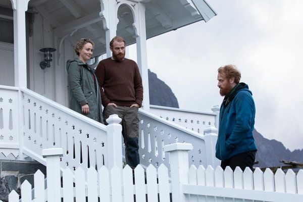 Ο Kristofer Hivju υποδύεται τους αδελφούς στο Twin, μια νορβηγική νουάρ σειρά που φτάνει την Τρίτη στο MHz Choice (με τη Rebekka Nystabakk). Η εκπομπή είναι ένα από τα πολλά νέα σκανδιναβικά θρίλερ που είναι διαθέσιμα για ροή.