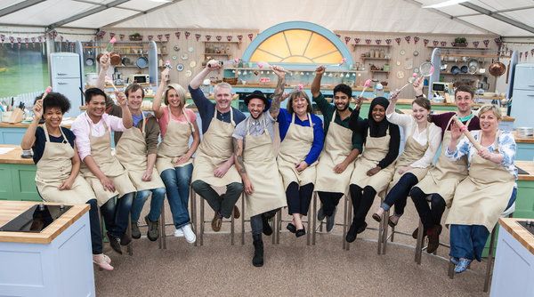 Los 12 concursantes de la tercera temporada de The Great British Baking Show incluyen participantes de ascendencia lituana, filipina y bangladesí.