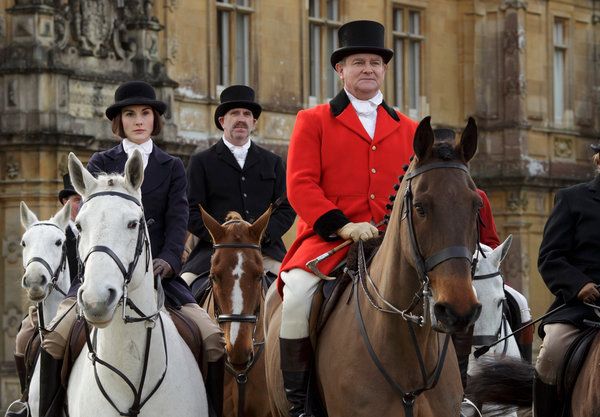 Michelle Dockery e Hugh Bonneville nella sesta stagione di Downton Abbey.