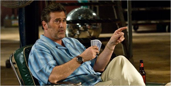 Bruce Campbell dans la série USA Network ?? Burn Notice.??