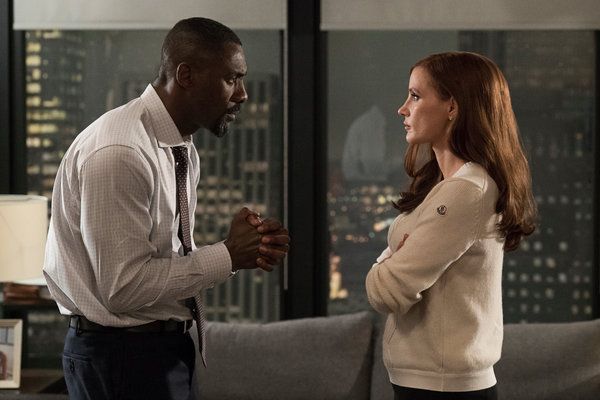 Idris Elba en Jessica Chastain in Molly