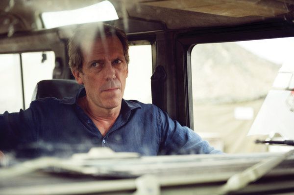 Hugh Laurie เป็น Richard Roper ใน The Night Manager