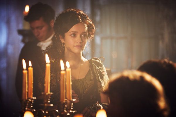 Olivia Cooke i Vanity Fair.