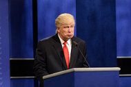 Alec Baldwin kao Donald Trump u emisiji Saturday Night Live.