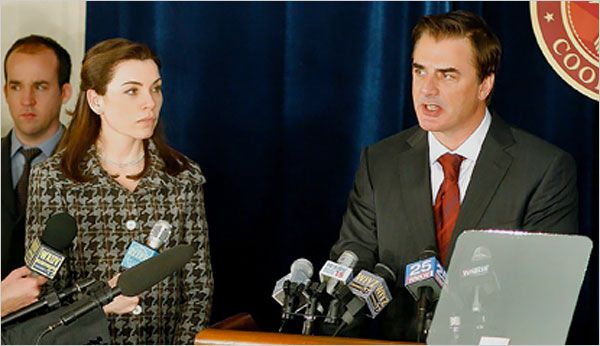 Julianna Margulies steht neben ihrem Mann Chris Noth und spielt eine in Ungnade gefallene Politikerin in ??The Good Wife?? Dienstags auf CBS.