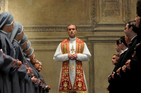 Jude Law, protagonista de The Young Pope.