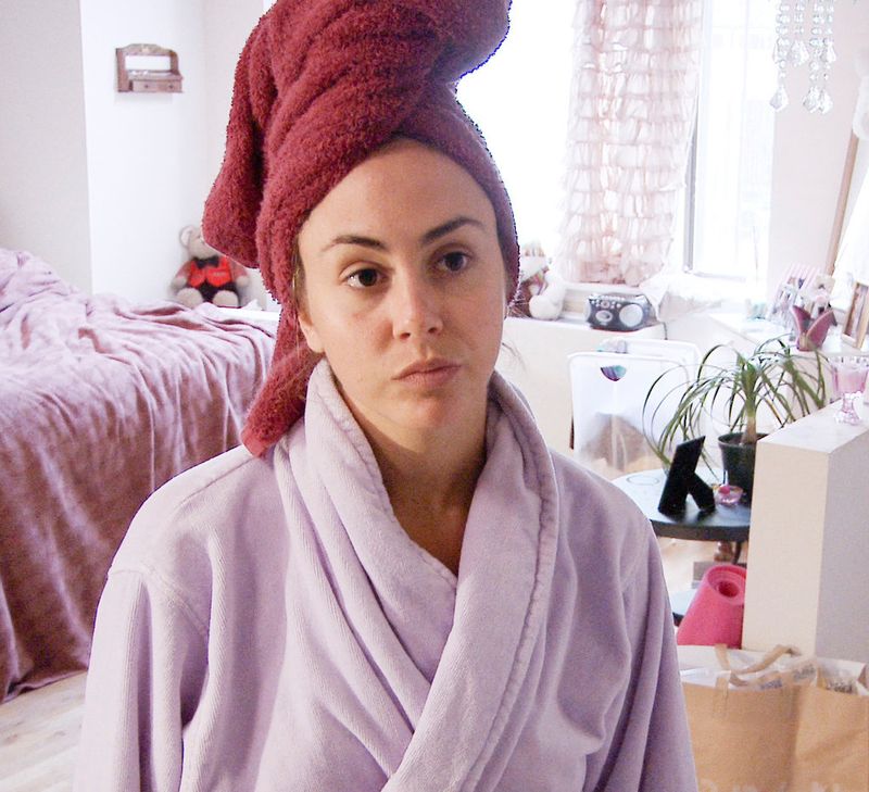 Jaclyn Jonet w programie HBO Go Nudne życie Jacqueline.