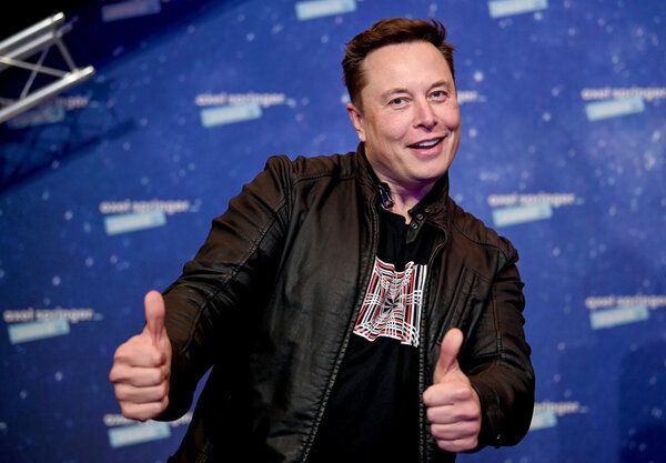 Elon Musk no será el primer presentador controvertido de S.N.L., un grupo que incluye a Rudolph W. Giuliani y Donald J. Trump.
