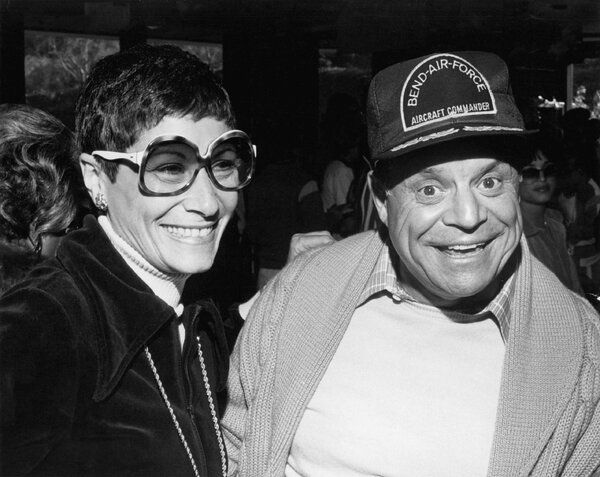Don ja Barbara Rickles päivämäärättömässä valokuvassa. Monien mielestä heillä oli yksi show-bisneksen onnellisimmista avioliitoista.