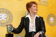 Mary Tyler Moore na ontvangst van de Lifetime Achievement Award van Dick Van Dyke tijdens de 18e jaarlijkse Screen Actors Guild Awards in Los Angeles in 2012.