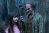 Netflixでの一連の不幸な出来事でのマリナ・ワイスマンとニール・パトリック・ハリス。