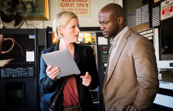 캐슬린 로버트슨(Kathleen Robertson)과 테이 딕스(Taye Diggs)의 살인사건