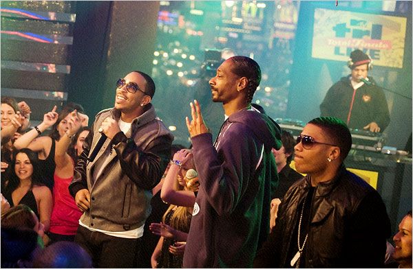 Από αριστερά Ludacris, Snoop Dogg και Nelly στην τελευταία εκπομπή του ??TRL.??