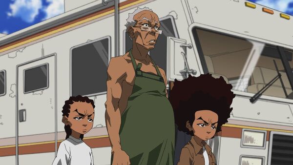 The Boondocks, de Aaron McGruder, ofrece algunas de las sátiras más agudas de la televisión sobre los estereotipos, tropos y prejuicios que enfrentan los negros en Estados Unidos.