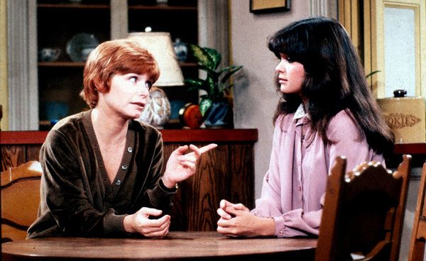 Bonnie Franklin, links, mit Valerie Bertinelli in einer 1979er Folge von