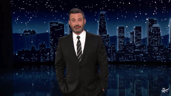 Ma ei teadnudki, ma siin üleval jagan tema kallal, ta palub föderaalidel teha, kes kurat teab mida? Jimmy Kimmel ütles teisipäeval vastuseks teadetele, et endine president Donald Trump püüdis takistada koomikutel tema üle nalja heitmast.