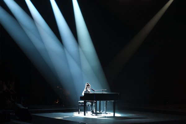 Mikella Abramova geçen ay The Voice Kids