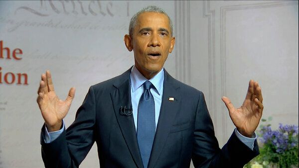 Voormalig president Barack Obama paste zijn zwevende oratorische stijl aan de stilte van een museumzaal in zijn D.N.C. toespraak.
