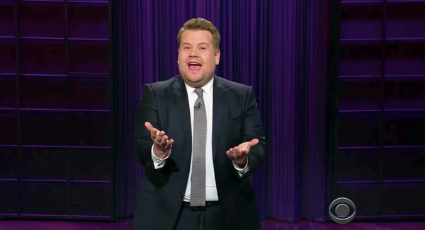 James Corden falou no The Late Late Show sobre hospedar o Grammy, onde a política se tornou um ponto de foco.