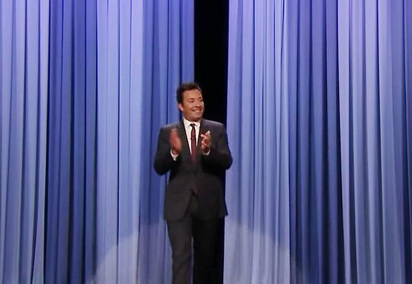 Jimmy Fallon machte sich über Richter Brett Kavanaugh lustig wegen seiner Gewohnheit, den Kalender einzuhalten und seine Liebe zum Bier.