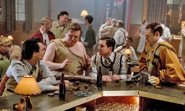 WGN-jev Manhattan govori o ljudeh, ki stojijo za projektom Manhattan.