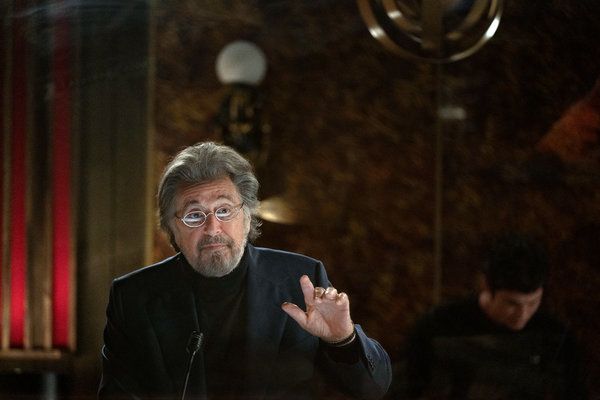 Al Pacino je na stope nacistov, ktorí sa ukrývajú v Amerike v Hunters, od piatku na Amazone.