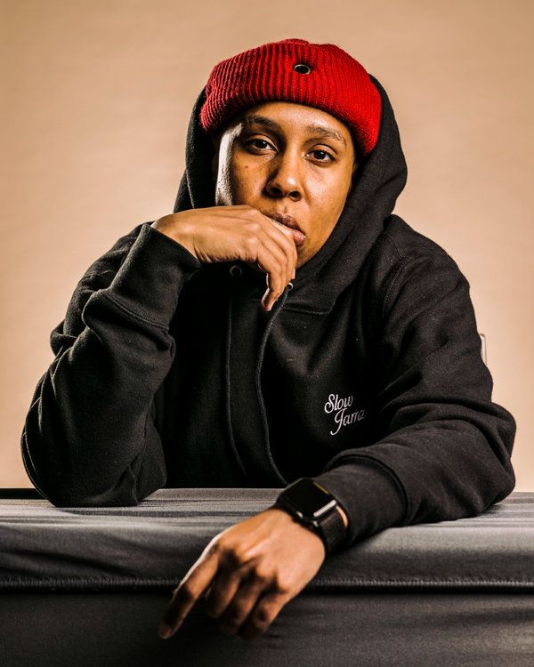 Dintr-un motiv oarecare, primești un permis, dacă există un doi în fața vârstei tale, a spus Lena Waithe. Twenties, noul ei serial pe BET, este un portret semi-autobiografic al acelei perioade din viața ei.