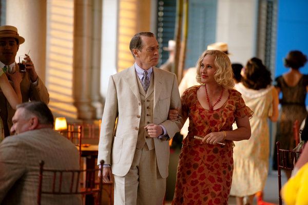 Steve Buscemi și Patricia Arquette în Boardwalk Empire, la HBO.