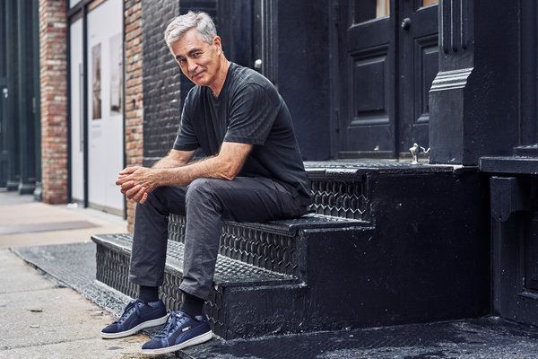 Steve James, redatelj Hoop Dreams, ima novu dokumentarnu seriju o Starzu, America to Me, koja prati godinu u srednjoj školi u Chicagu.
