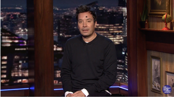 Il dibattito di ieri sera è stata una battaglia epica tra occhio laterale e occhi rossi, ha detto giovedì Jimmy Fallon.