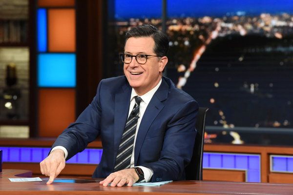 Stephen Colbert, którego notowania wzrosły, gdy zaczął konsekwentnie atakować prezydenta Trumpa w The Late Show.