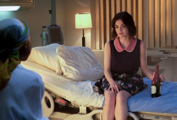 Lucy Hale spielt eine ehemalige Krebspatientin in Life Sentence.