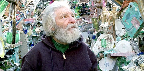 Isaiah Zagar, чиито мозайки покриват сгради в Южна Филаделфия, е обект на документален филм, ??In a Dream,?? от сина му Йеремия Загар.