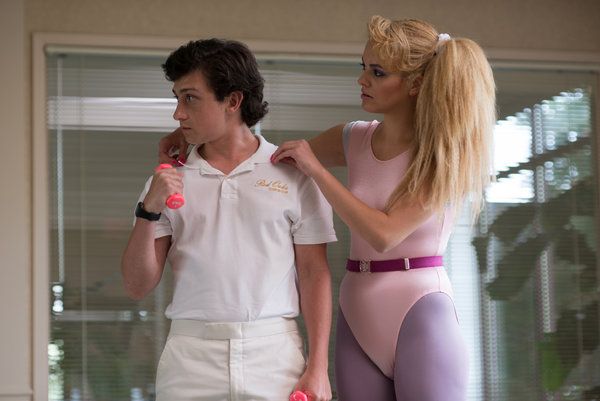 Craig Roberts ja Gage Golightly mukana