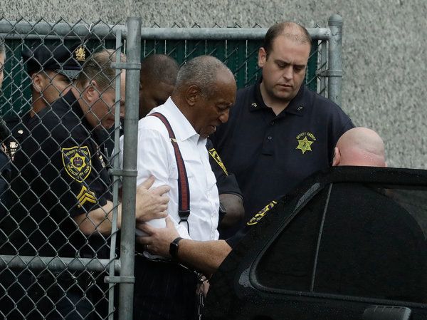 Bill Cosby, viden septembra po obsodbi, se pritožuje na obsodbo v treh točkah hudega nespodobnega napada.