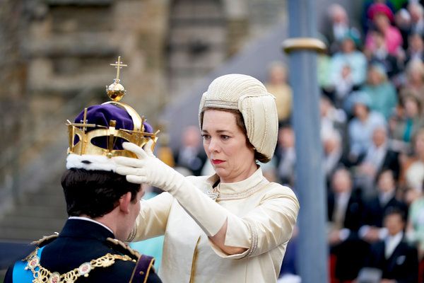Olivia Colman in Staffel 3 von The Crown auf Netflix, die im November debütiert.