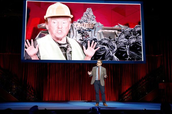 Adam Conover u The Adam Ruins Everything Election Special, koji se prikazuje u utorak na truTV-u.