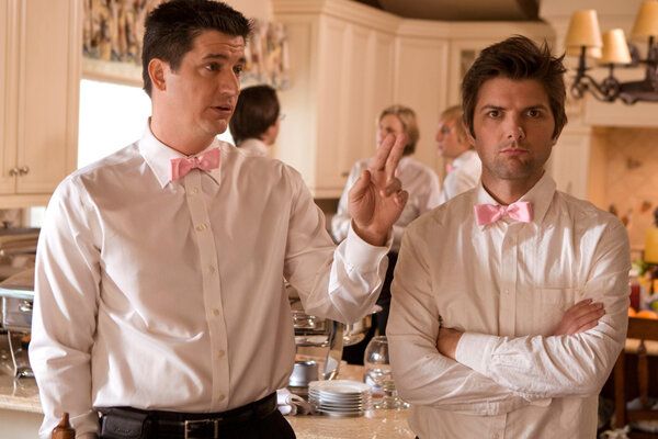 Ken Marino, à gauche, et Adam Scott dans une scène de Party Down. Le casting principal s