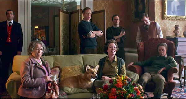 A nova temporada de The Crown levou a uma nova rodada de especulações sobre os hábitos de observação da família real.