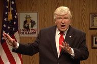 Alec Baldwin spiller president Donald Trump på Saturday Night Live på lørdag.