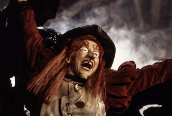 Herečka Billie Hayes vo svojej najznámejšej úlohe Witchiepoo v detskom televíznom seriáli H.R. Pufnstuf z roku 1969.