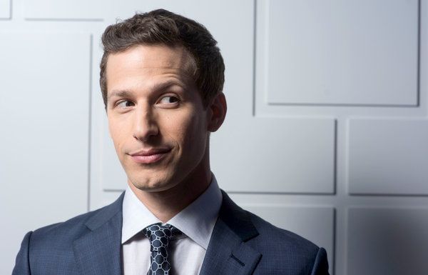 Andy Samberg deve receber o Emmy Awards, um programa que está ressurgindo, no domingo.