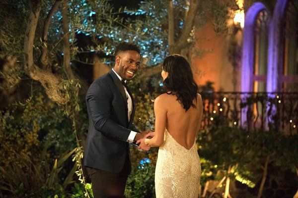 Lincoln Adim e Becca Kufrin in L